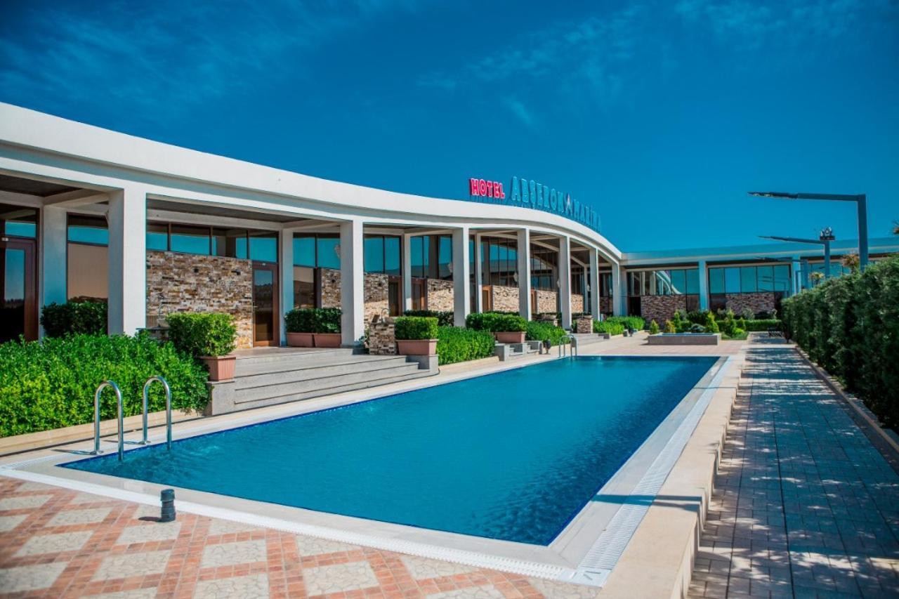 Absheron Marina Hotel Baku Eksteriør billede
